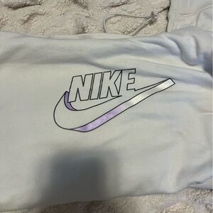 Nike White Drawstring Hoodie with Purple Accent